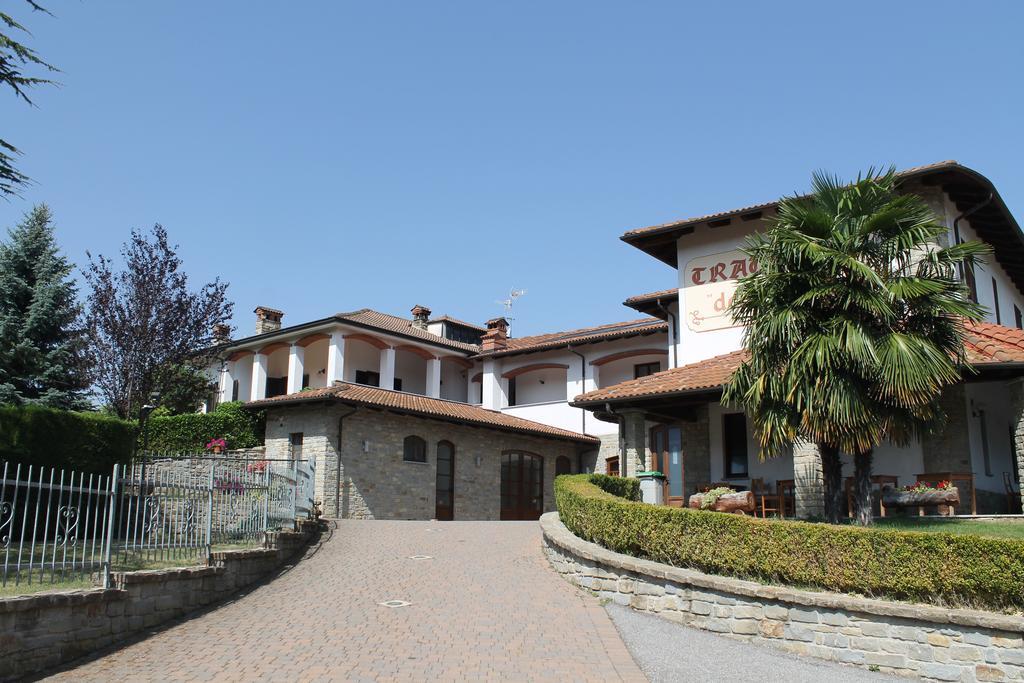 Villa Carla Castino Extérieur photo